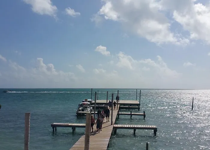 Popeye's Beach Resort 3*