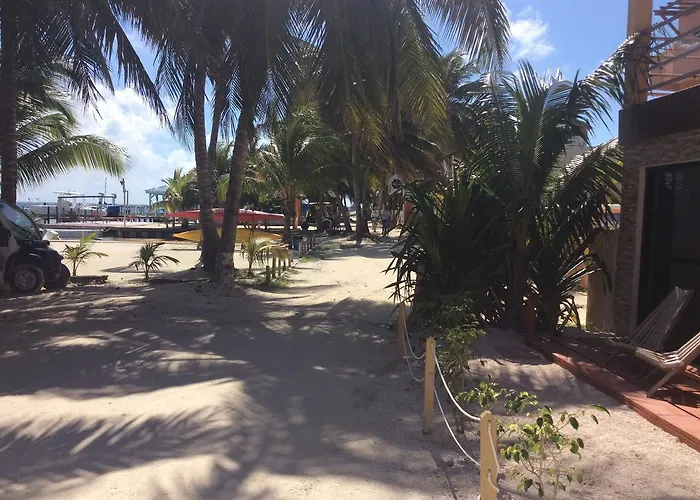 Popeye's Beach Resort 3*