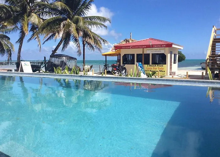 Resort Popeye's Beach
